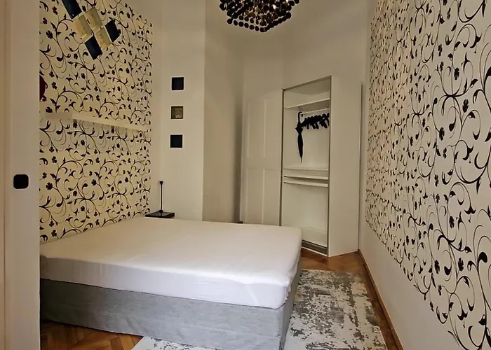 Phoenix Apartment